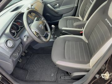 Dacia Sandero Stepway Prestige TCe 90 PS Navigationssy