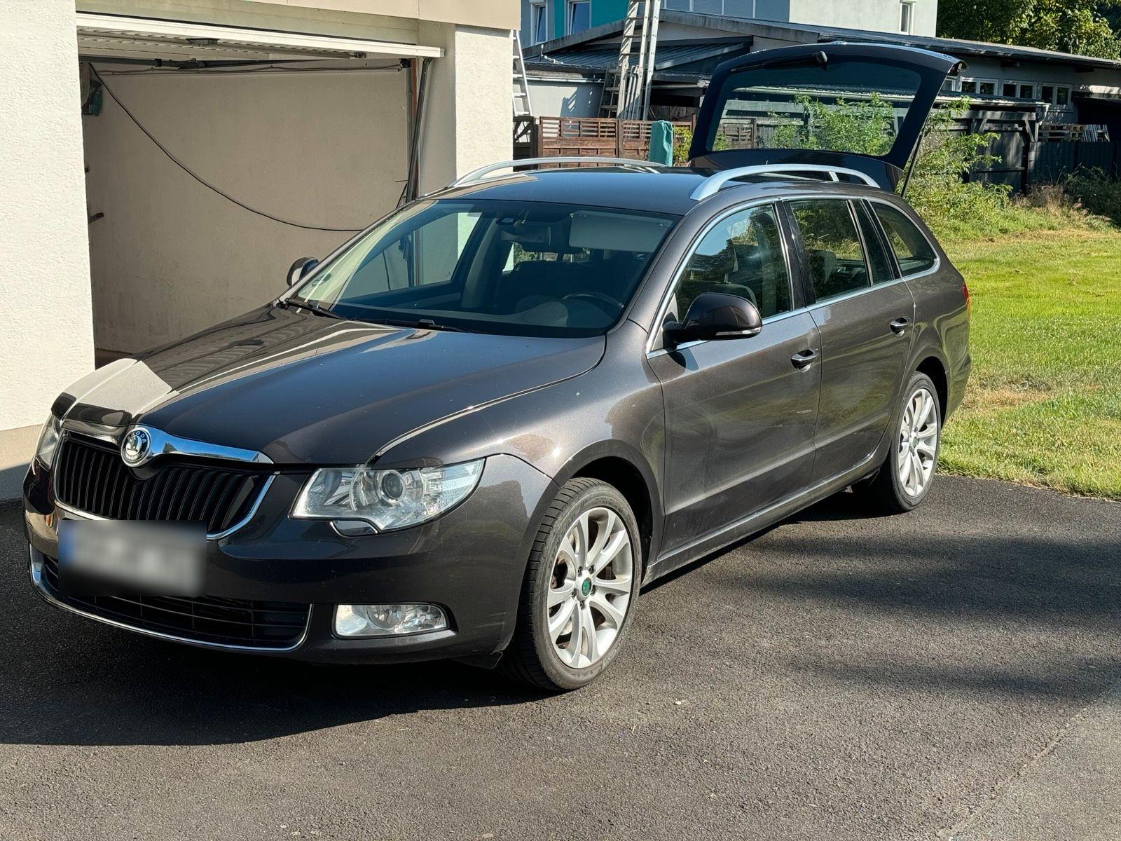 Skoda Superb 2010 — photo 6