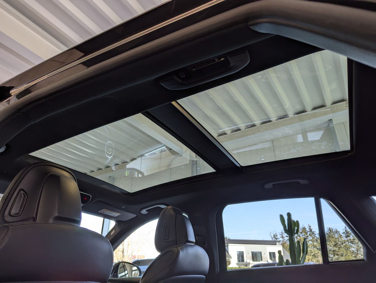 Fahrzeugabbildung Mercedes-Benz GLC 300 d 4M AMG Pano Digital-Light ACC AHK 20"