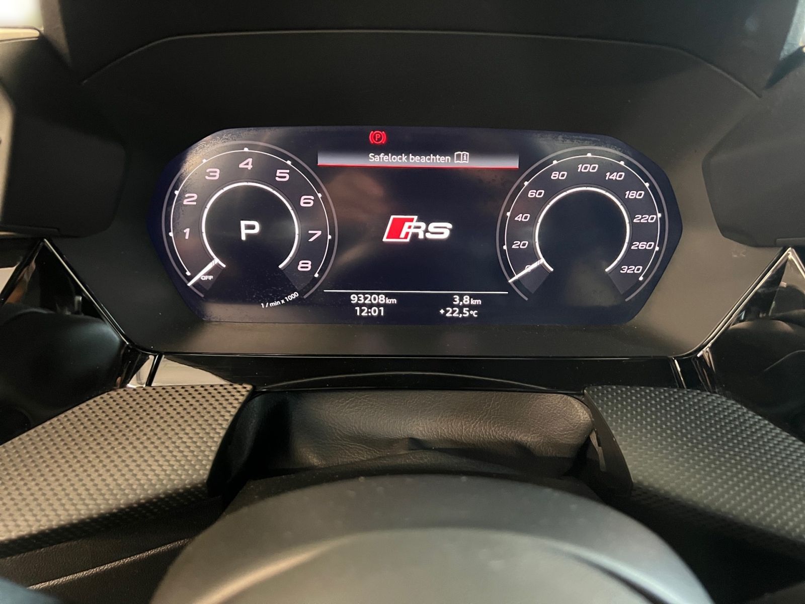 Audi RS3 - Bild 11