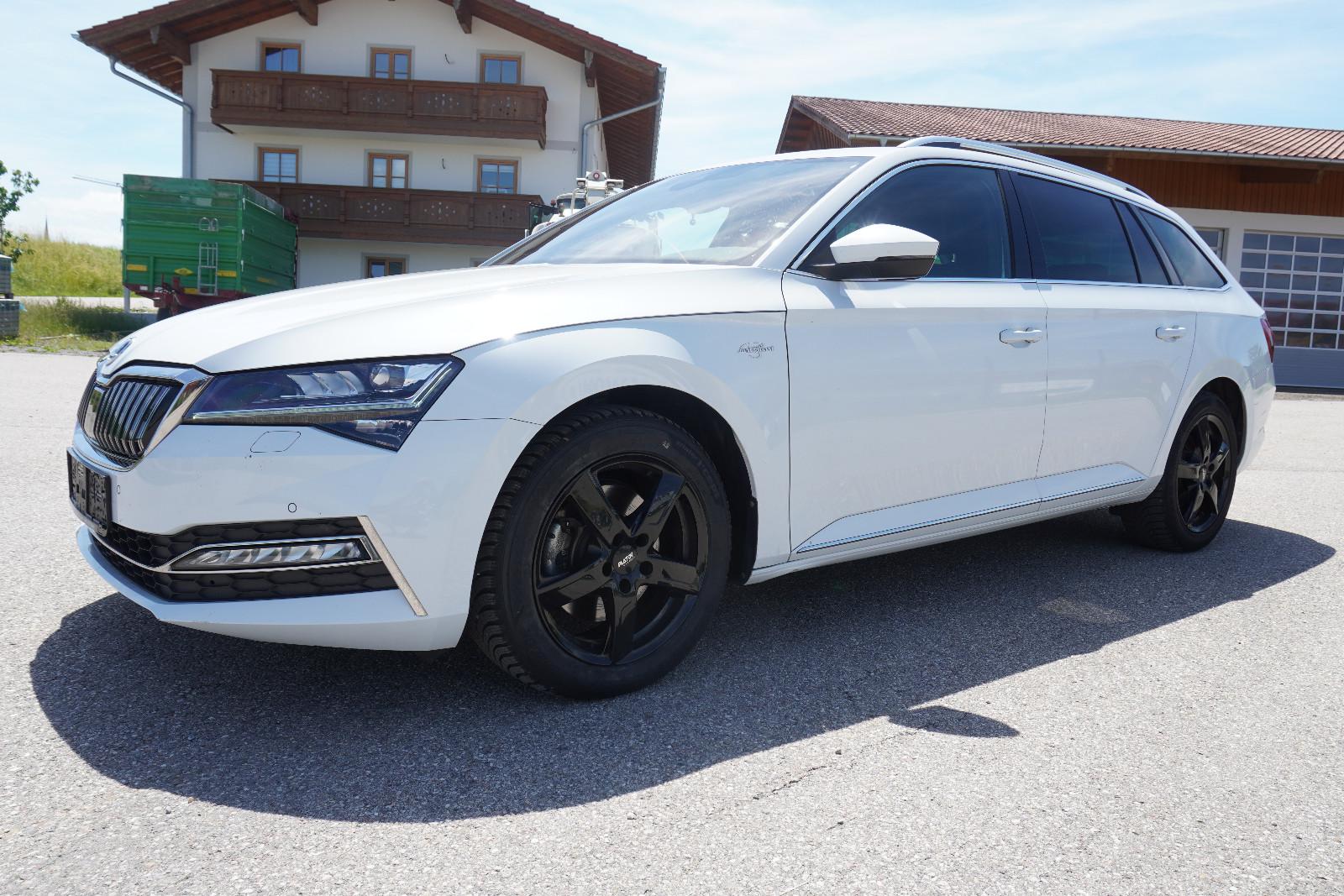 Skoda Superb Combi L&K iV PHEV AHK Columbus 1.Hd