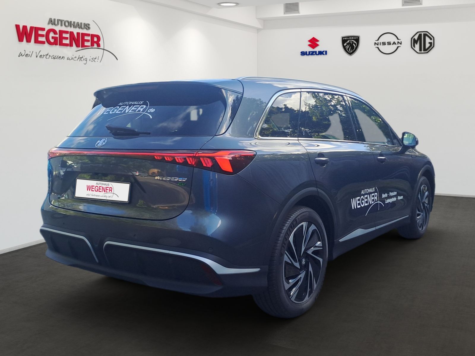 MG S6 EV