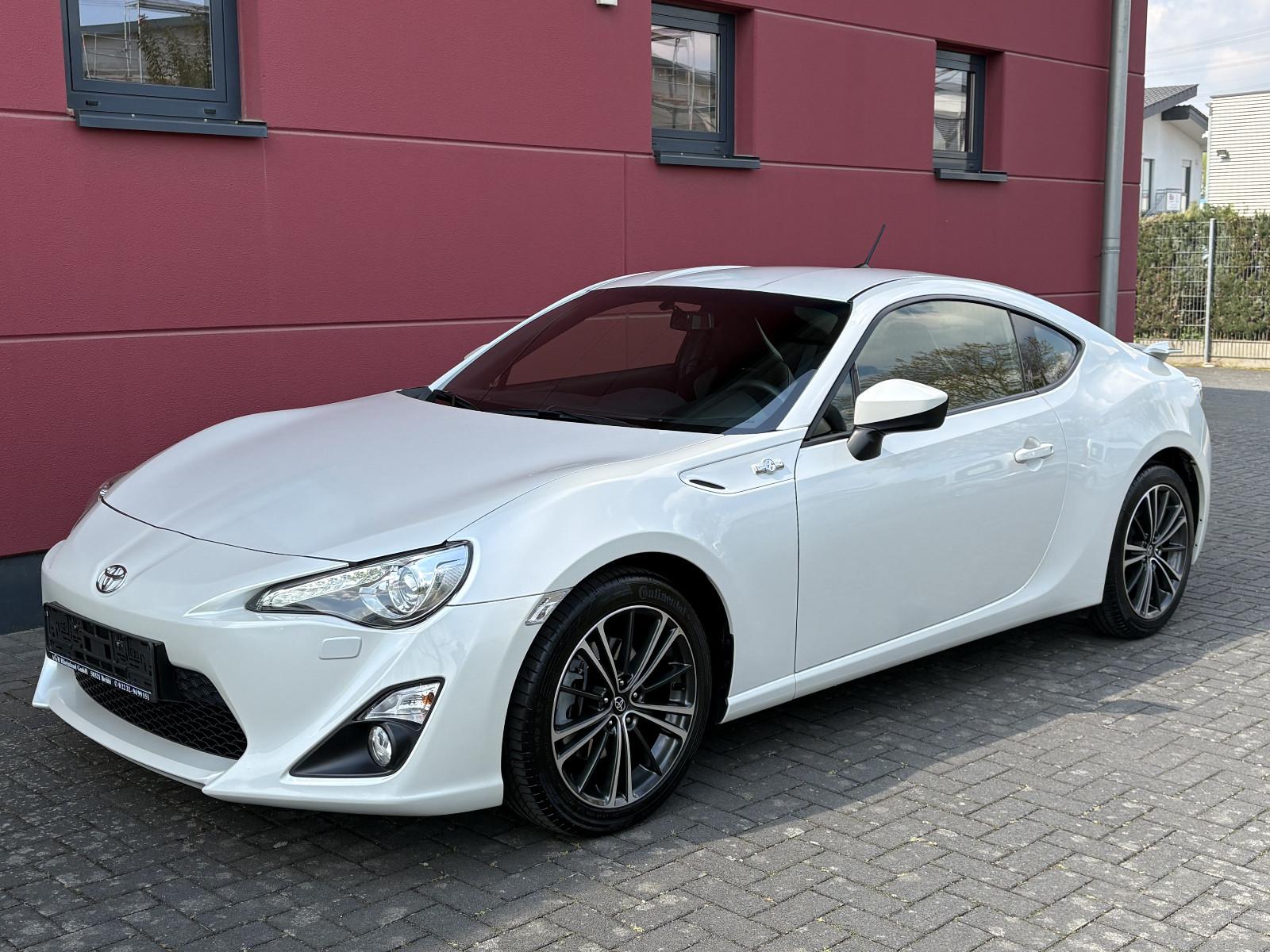 Toyota GT86 COUPE AUT. 200PS NUR 53.590KM NAVI KEYLESS*