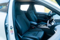 AUDI A6 Avant quattro/ TECH PRO/ S-LINE/ 21"/ LUFT.