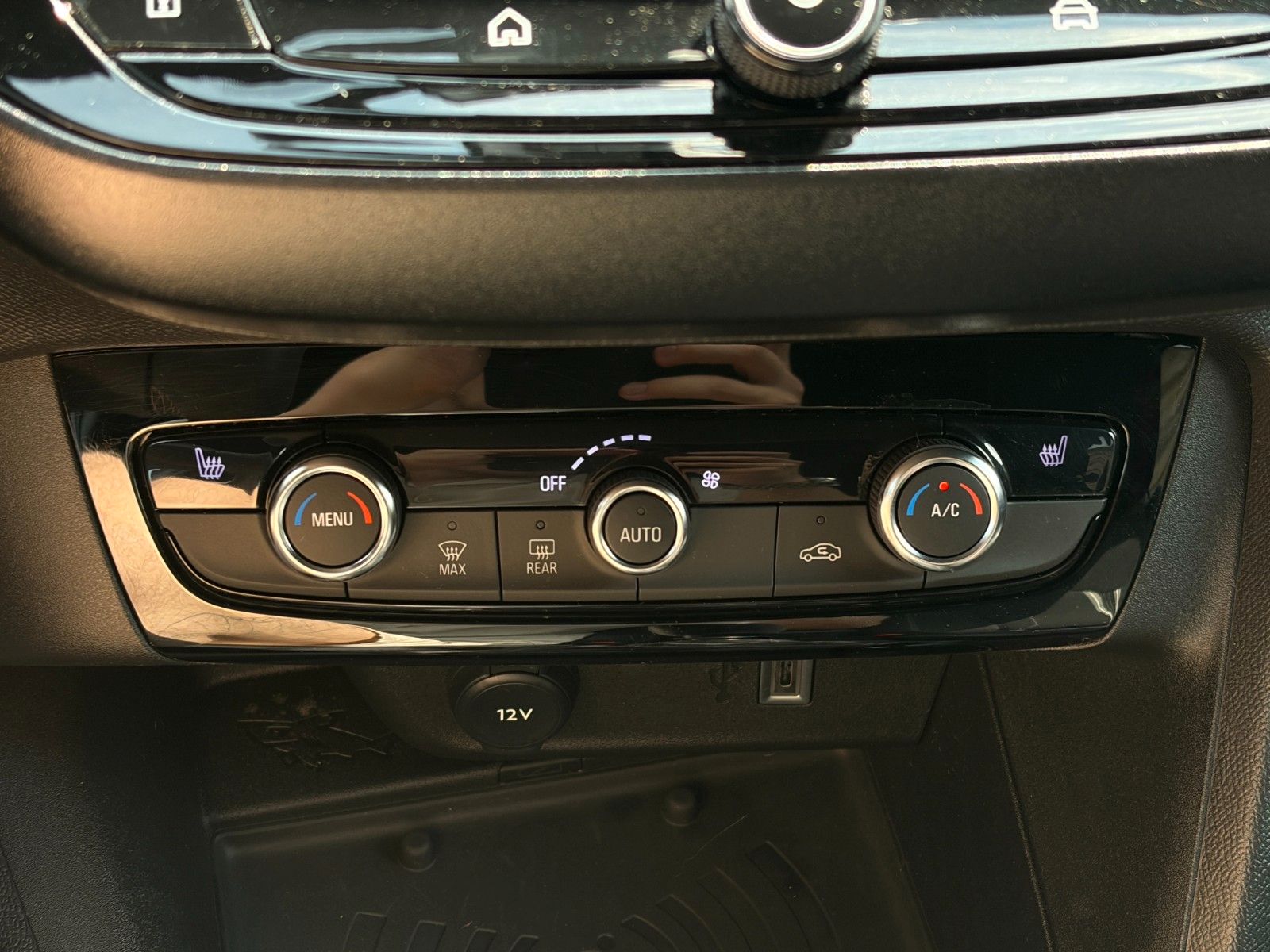 Fahrzeugabbildung Opel Corsa F GS 1.2 Turbo CarPlay Teilleder CAM SHZ
