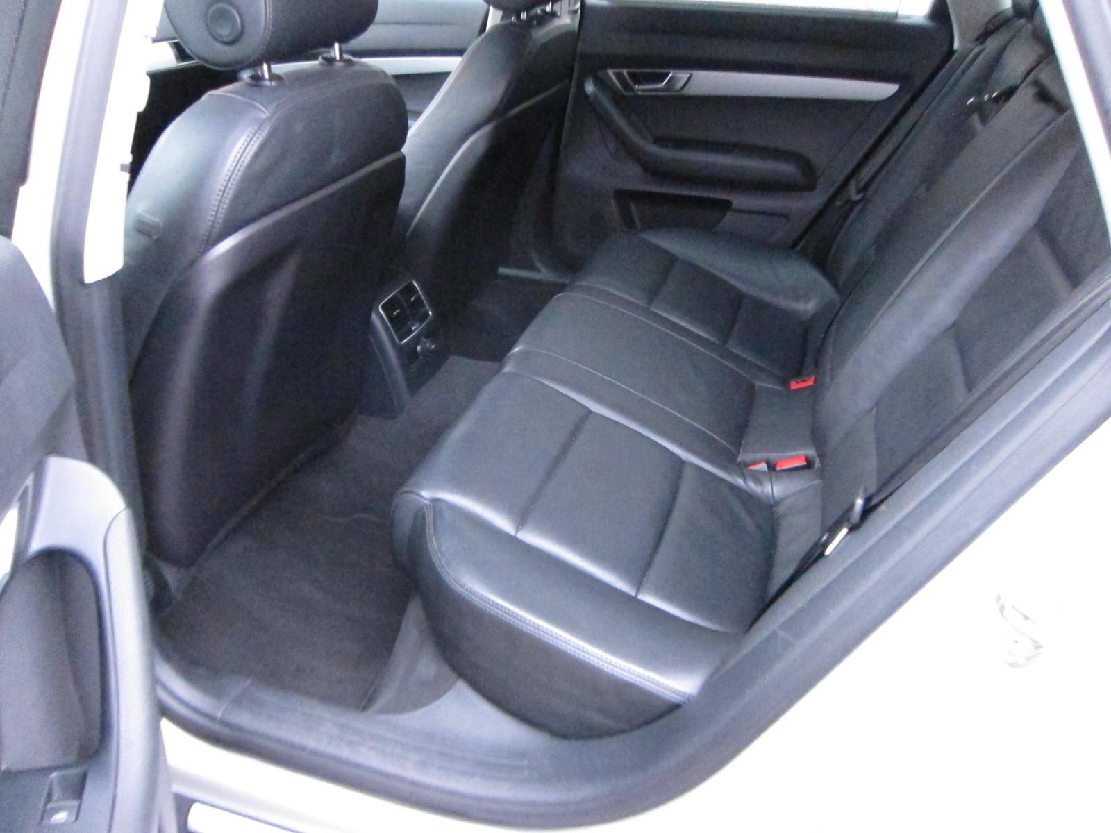 Audi A6 2009 — photo 10