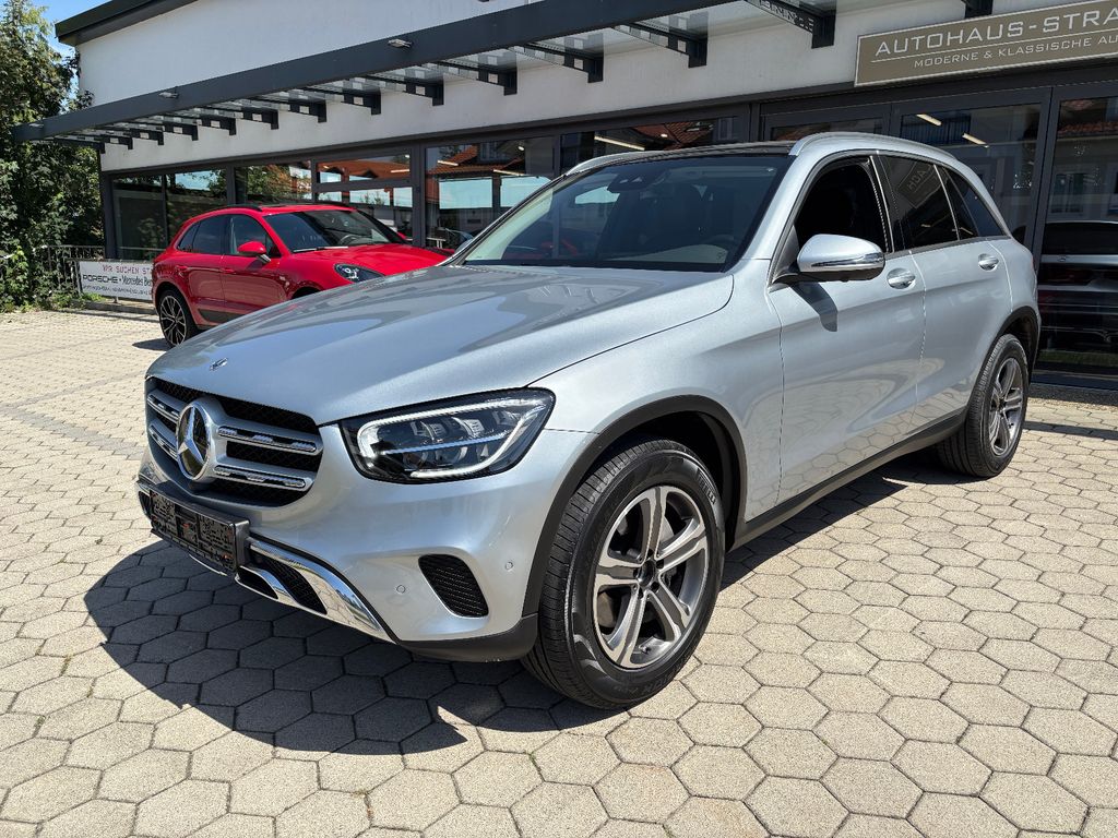 Image of Mercedes-Benz GLC 300