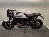 Husqvarna 701 Vitpilen *Akrapovic und mehr* - Offers