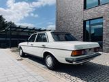 Mercedes-Benz 240D W123 | 2+ | 1979 | 96.400 km |unrestauriert - Mercedes-Benz: W123