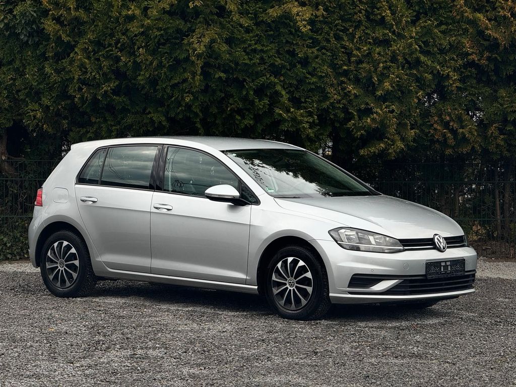 Image of Volkswagen Golf