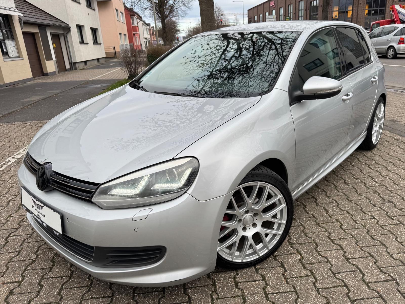 Volkswagen Golf VI 1.6 TDI BMT*LED SCHEINWERFER*18*ALU*NAVI