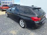 BMW Touring SPORTLINE 320i AUT NAVI LED 2.0 135kw... - BMW: 3.0
