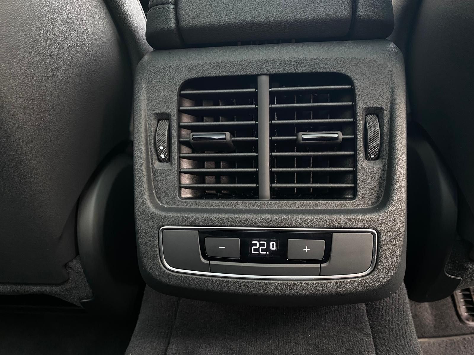 Fahrzeugabbildung Audi RS e-tron GT Quatt BLACK EDIT+PANO+MATR+B&O+KAM+