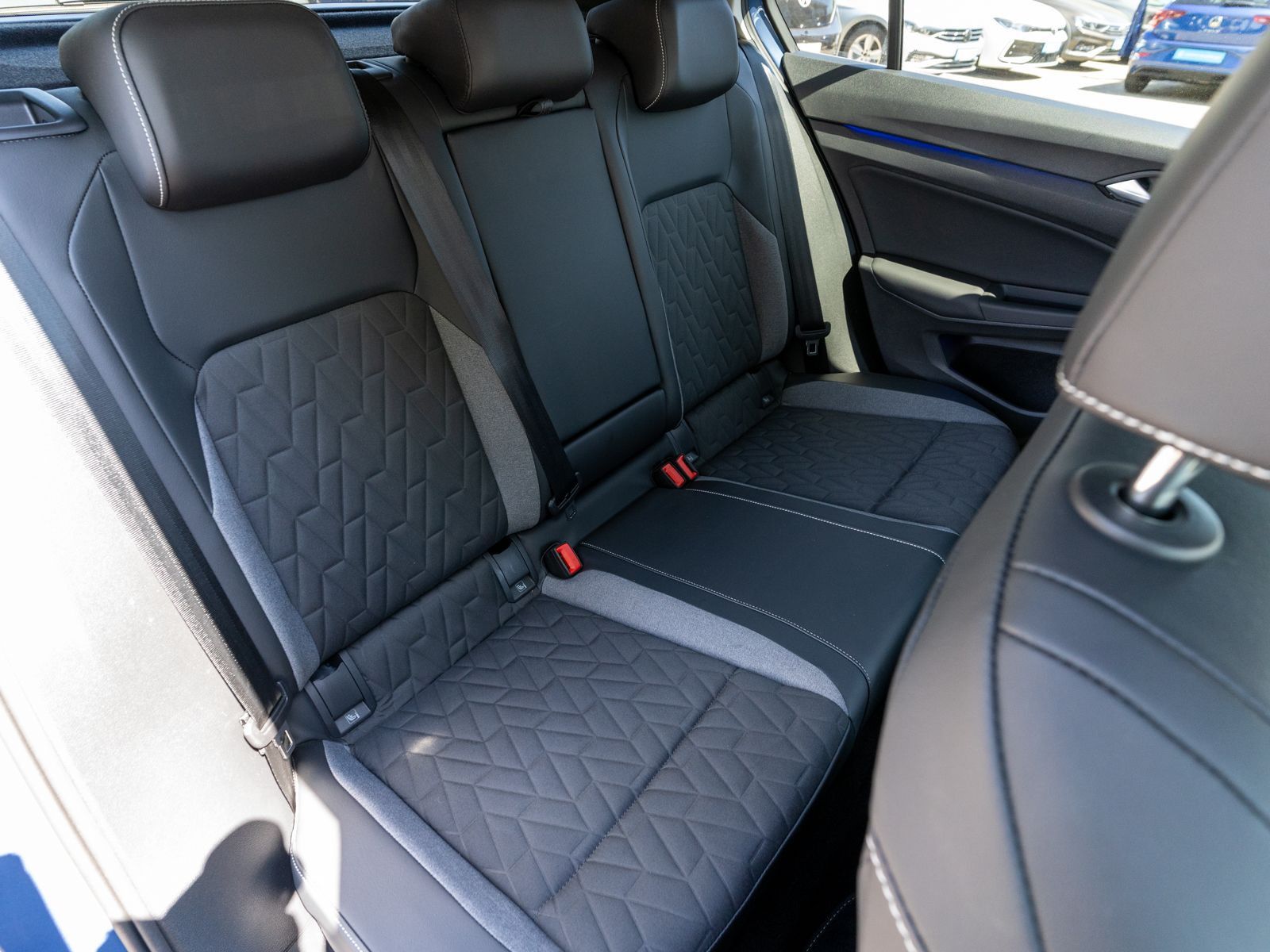 Volkswagen Golf - Bild 8