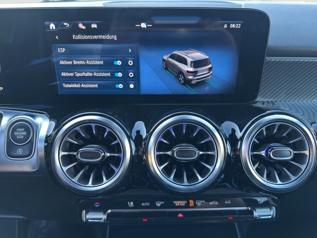 Fahrzeugabbildung Mercedes-Benz GLB 200 AMG*NIGHT*AHZV*K-GO*TOTWINKEL*AMBIENTE*