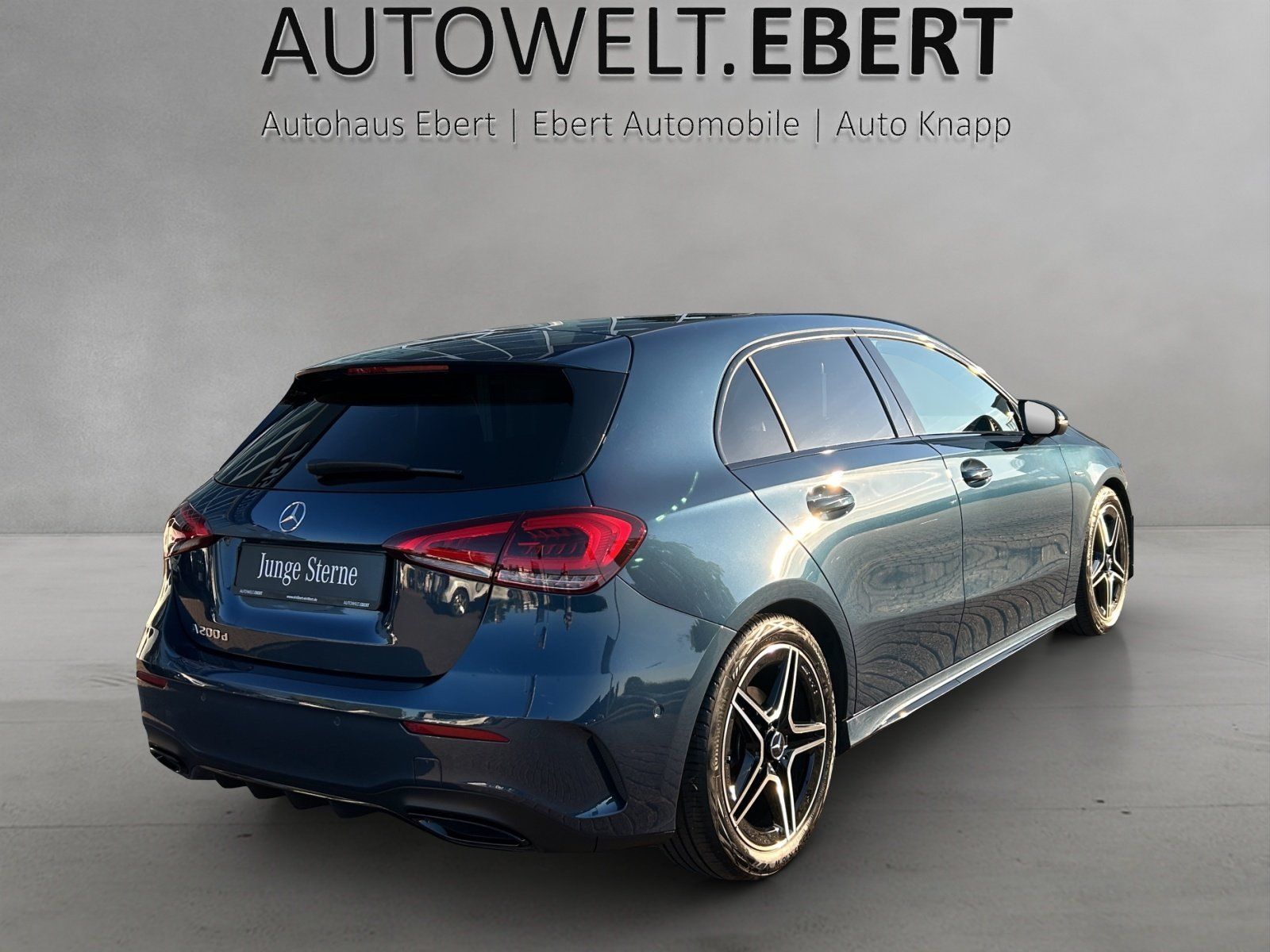 Fahrzeugabbildung Mercedes-Benz A 200 d AMG Pano DISTRO Memo MLED Night 360°Hifi