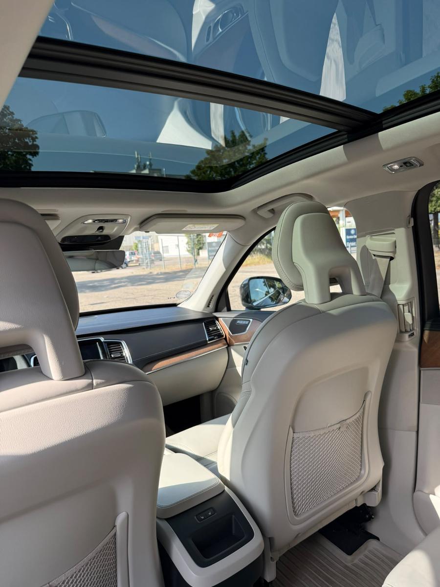 Volvo XC90 2.0 D Inscription AWD*Navi*LED*Head-Up*