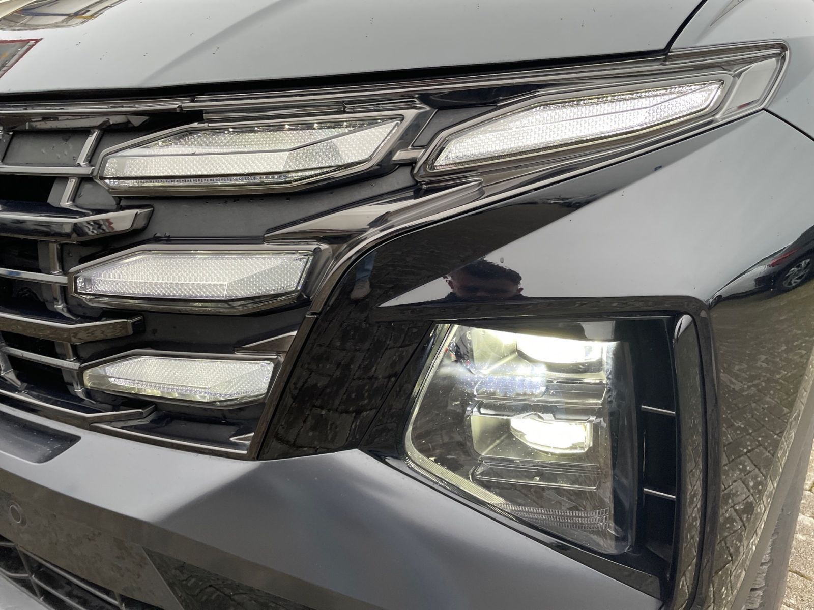 Fahrzeugabbildung Hyundai TUCSON 1.6 T-GDI Prime Hybrid 4WD Assi PanoDach