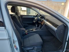 Fahrzeugabbildung Volkswagen Passat Variant 2.0 TDI Business LED KAMERA NAVI