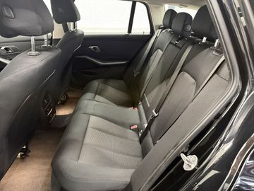 BMW 318 - 9