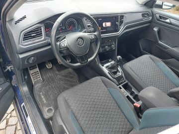 Volkswagen T-Roc - 9