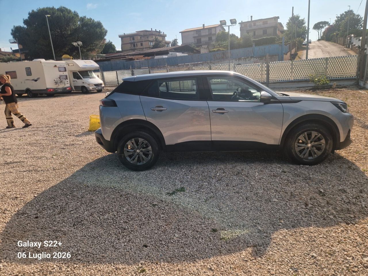 Peugeot 2008 PureTech 100 S&S Allure imagem 2