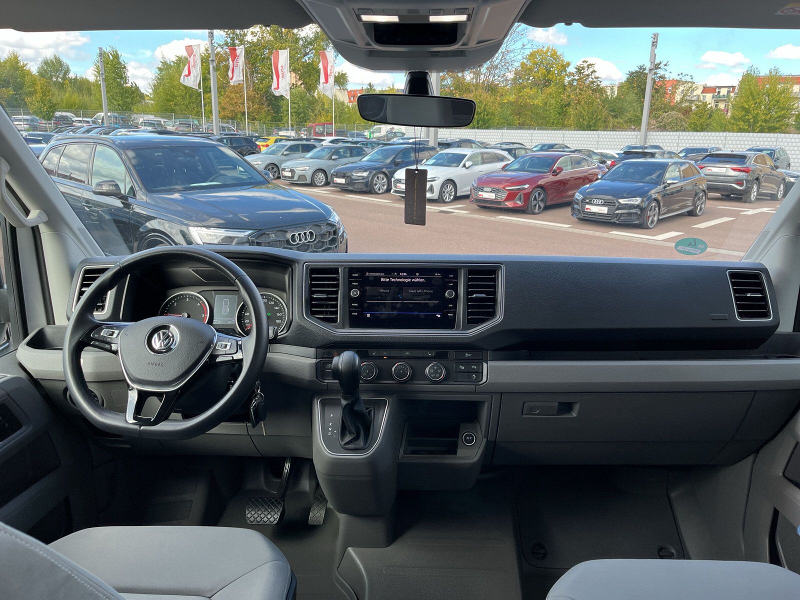 Fahrzeugabbildung Volkswagen Grand California 600 DSG LED STANDHZG AHK