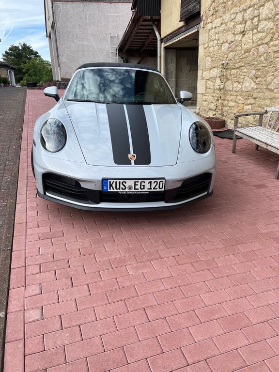 Image of Porsche 992