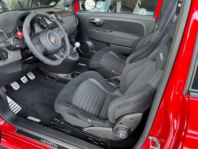 Fahrzeugabbildung Abarth 695C KLIMA NAVI ALU AHK für Fahrräder