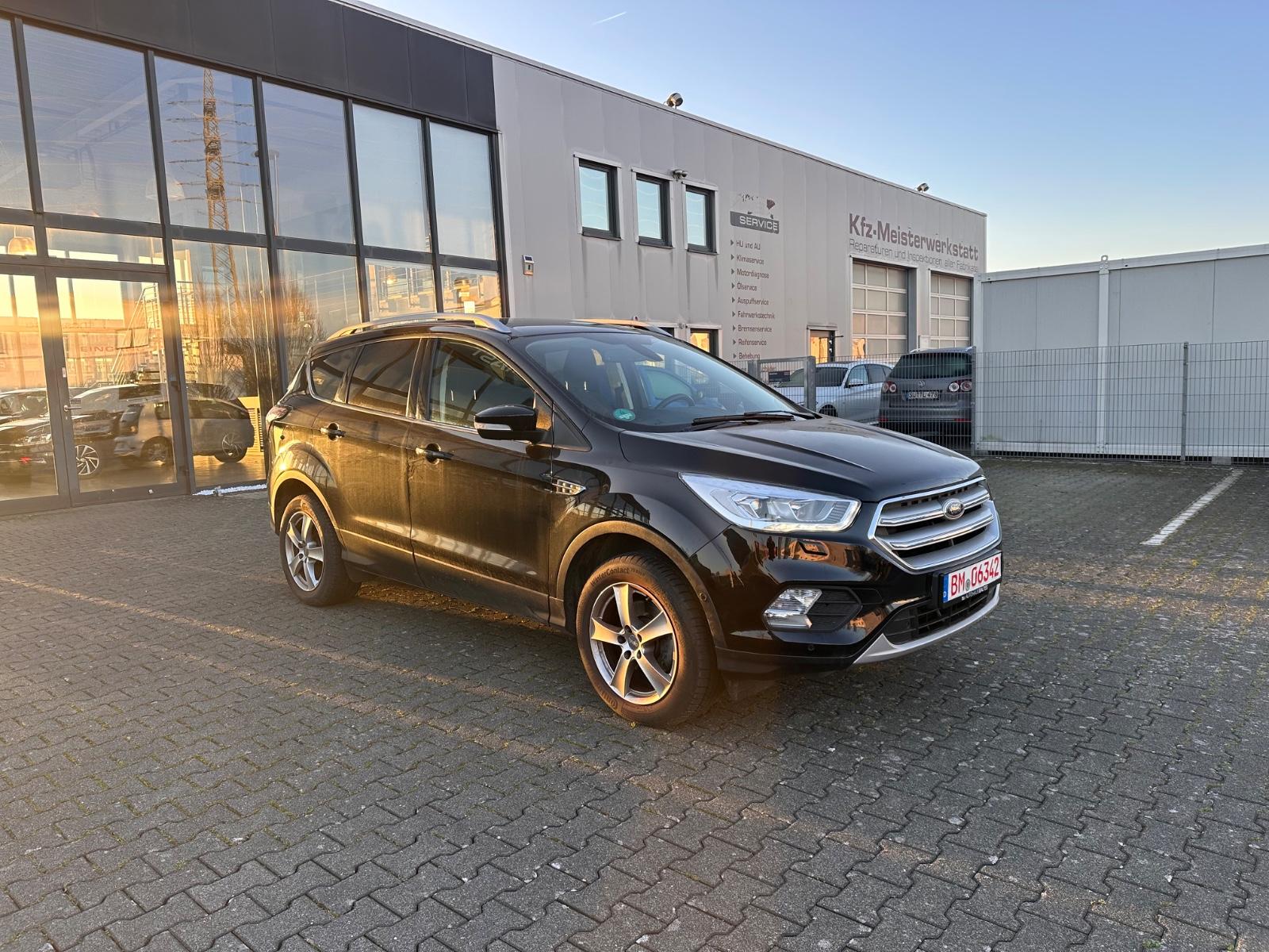 Ford Kuga Cool & Connect