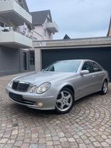 Mercedes-Benz E 240 4MATIC AVANTGARDE Avantgarde - Mercedes-Benz E 240 Gebrauchtwagen