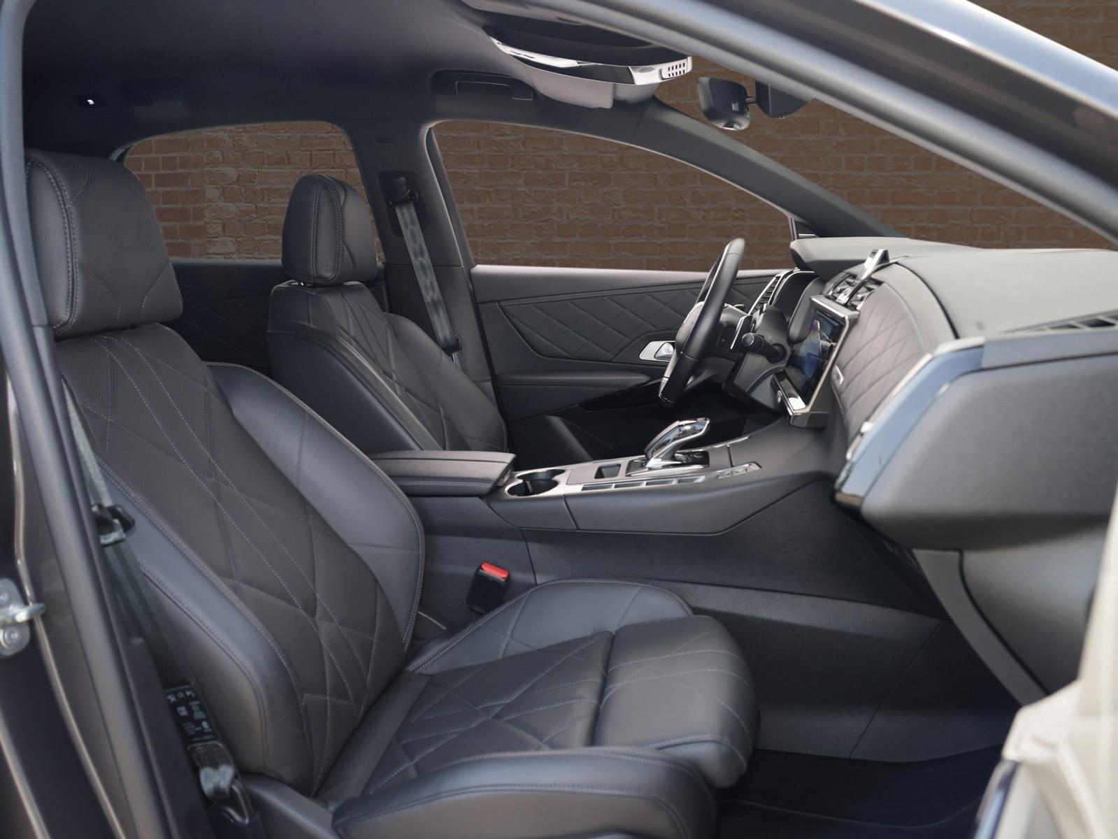 DS Automobiles DS7 Rivoli 4x4