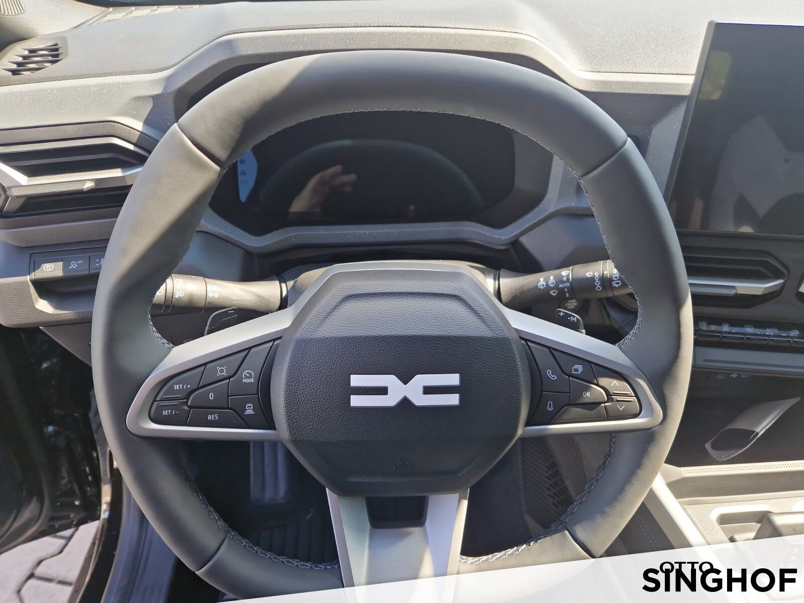 Fahrzeugabbildung Dacia Bigster Journey hybrid-G 150 4x4
