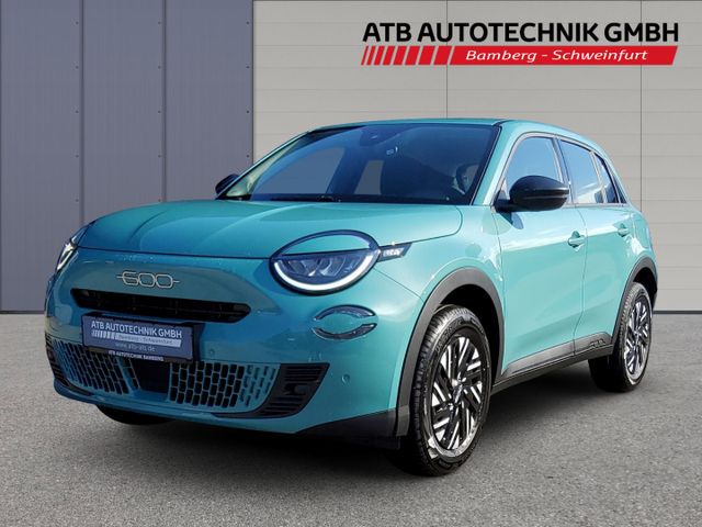 Fiat 600 SpecialEdition CarPlay Klima 360Grad PDC SHZ