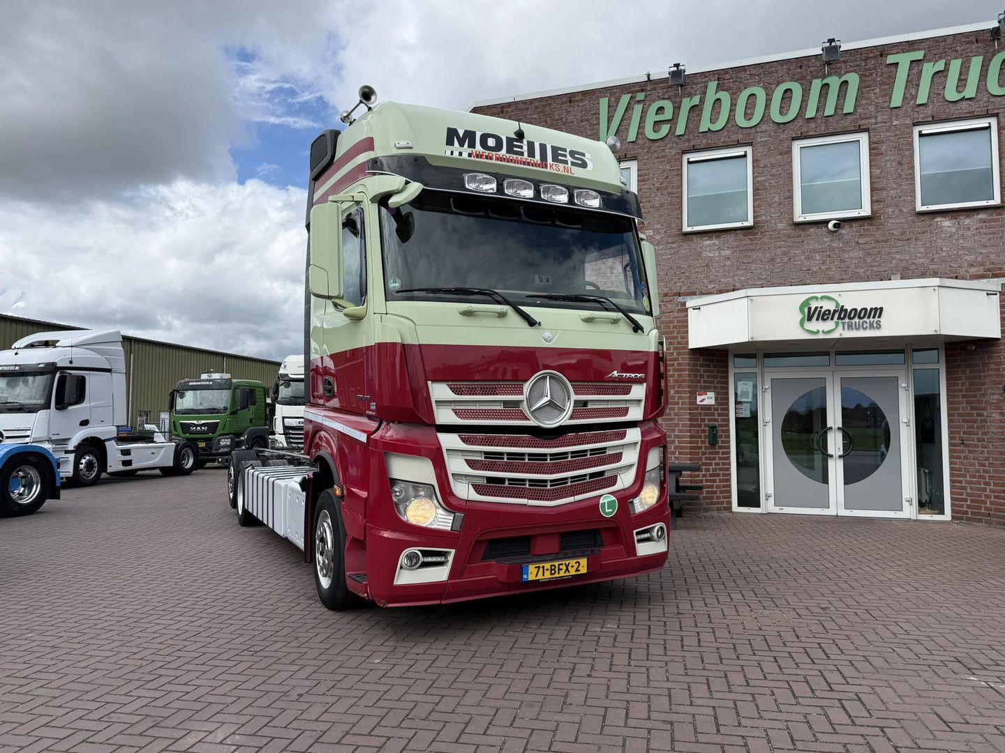 Mercedes-Benz Actros 2745LL 6X2 GIGASPACE CHASSIS EURO6 HOLLAN