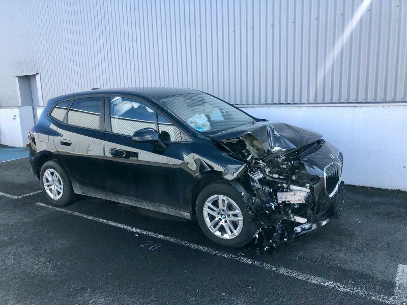 BMW 218i Active Tourer UNFALLAUTO! AHK/LED+/CAM