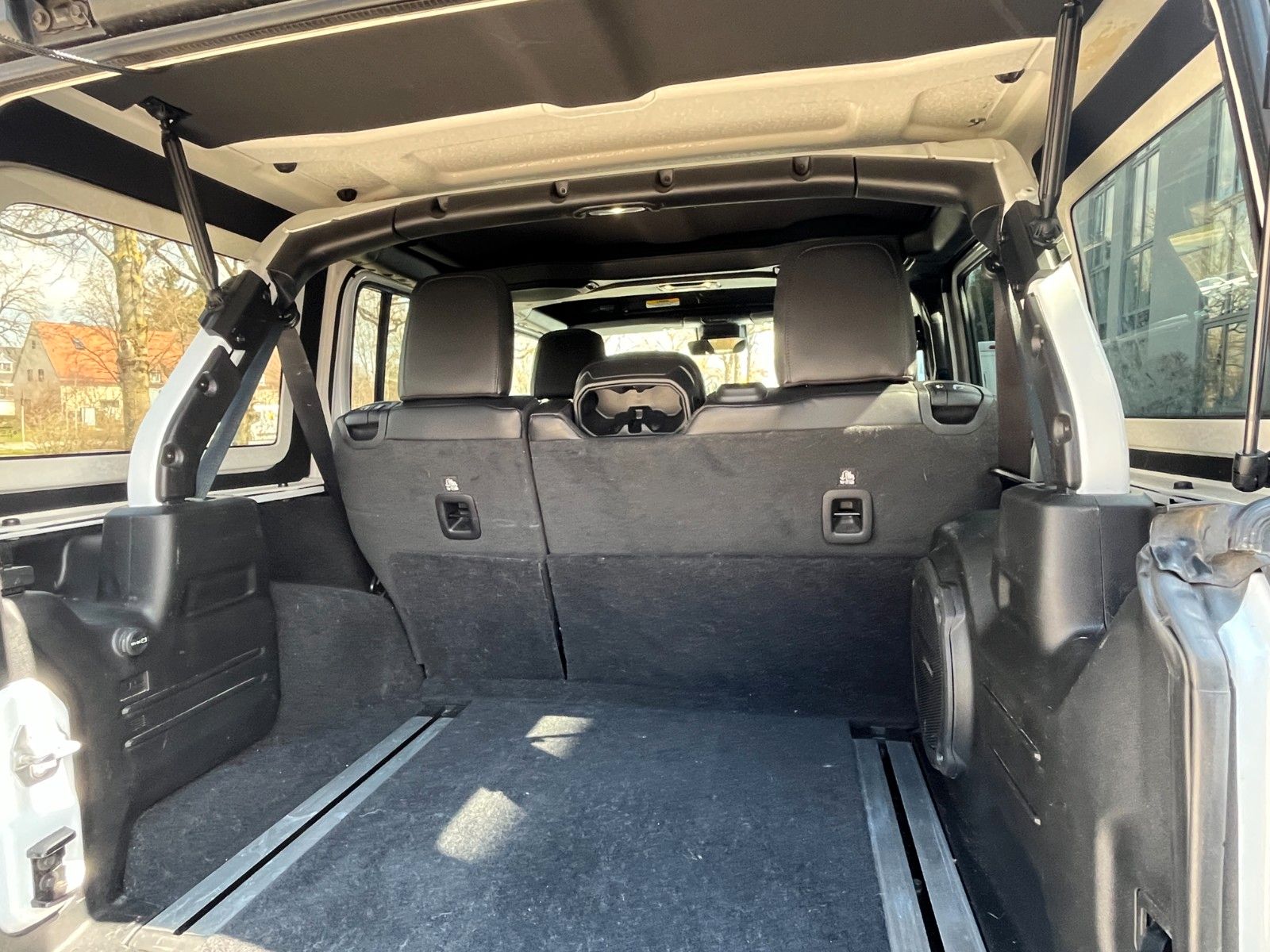Fahrzeugabbildung Jeep Wrangler Unlimited Rubicon 2.2 CRDi