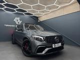 Mercedes-Benz GLC 63 AMG - graue Mercedes-Benz GLC 63 AMG