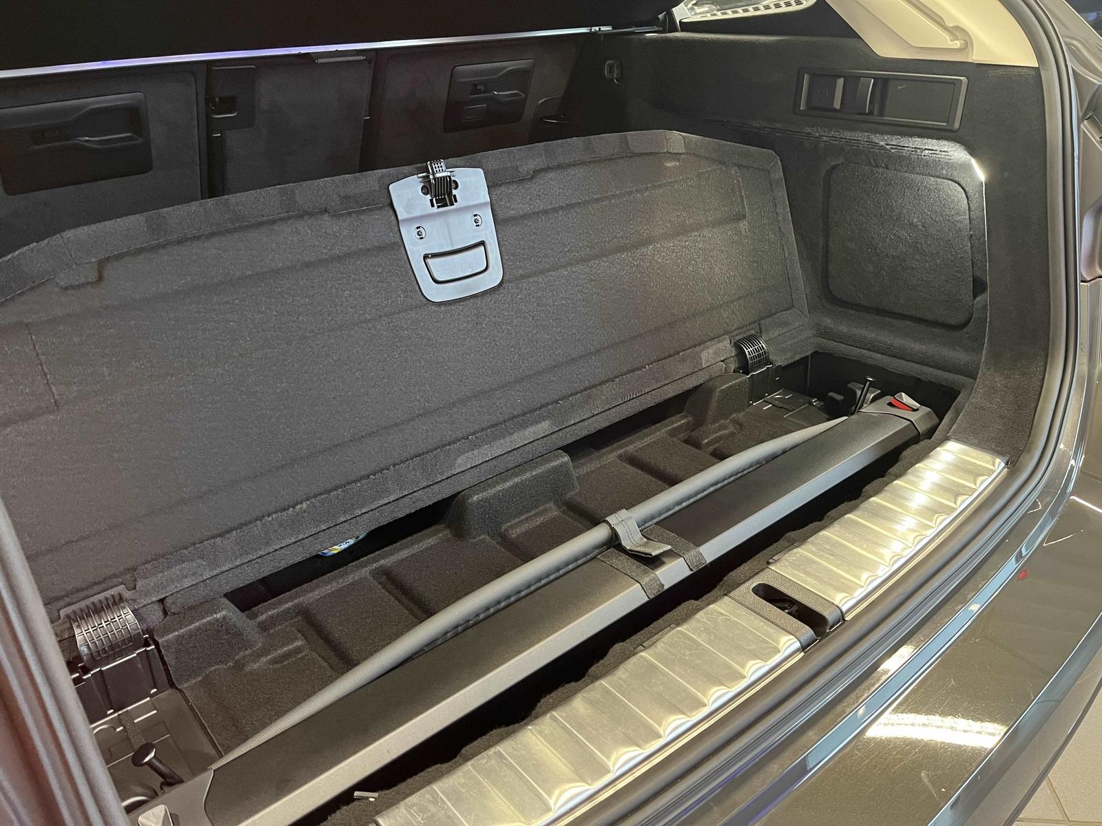 BMW 320 i Touring, миниатюра 15