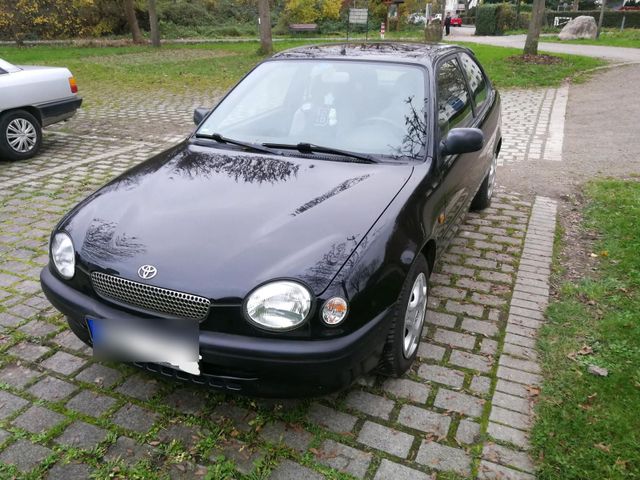 Toyota Corolla - gepflegtes Rentnerauto