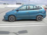 Nissan Almera Tino 1.8  Automatik,Klima,AHK  TÜV neu - Nissan Almera Tino: 1.8