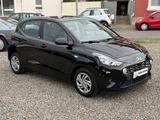 Hyundai i10 Select 1.0 SpurhalteAss. SHZ Tempomat Klima - Hyundai i10 mit Benzin-Antrieb: Select