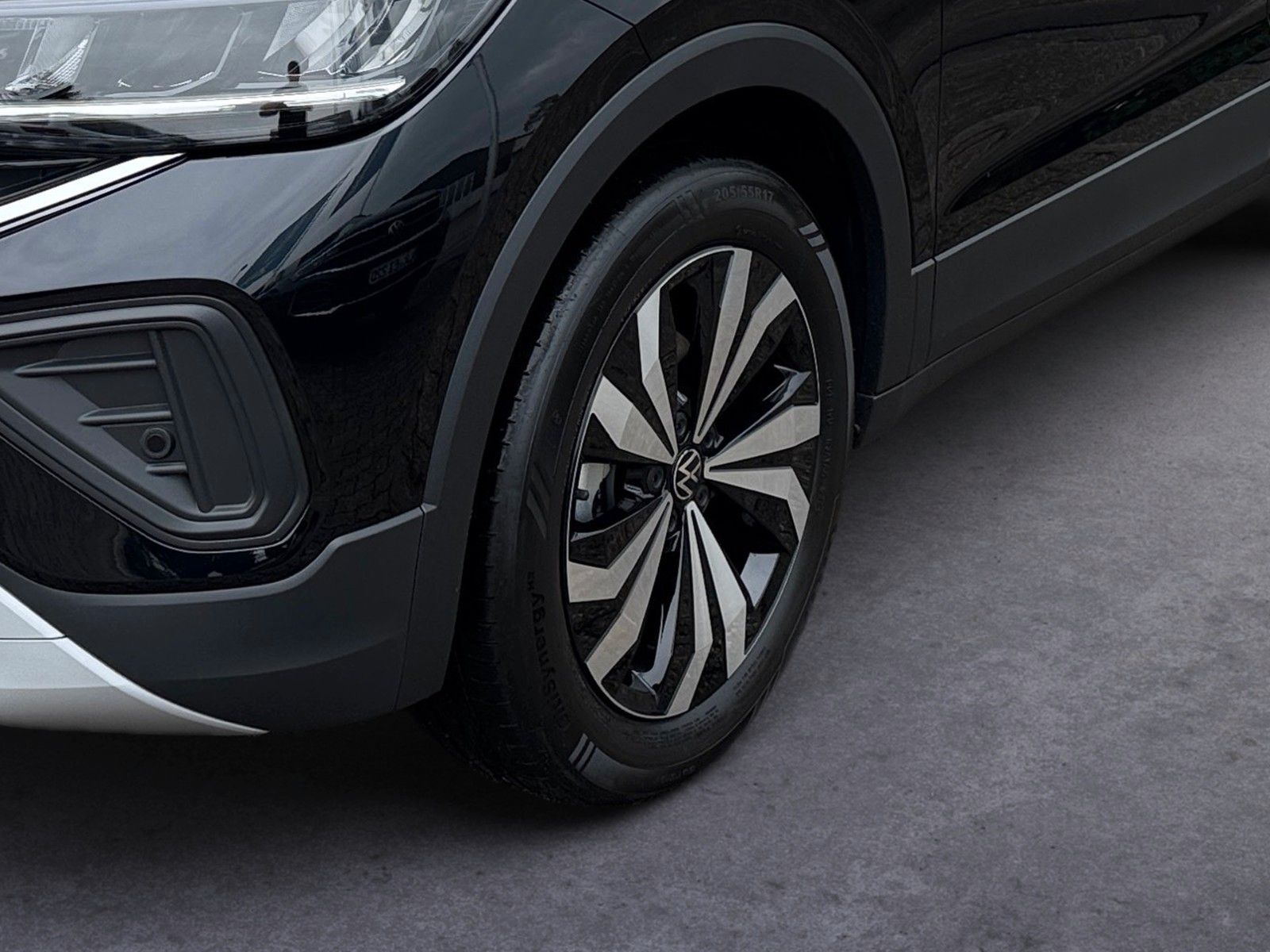 Fahrzeugabbildung Volkswagen T-Cross Life 1.0 TSI