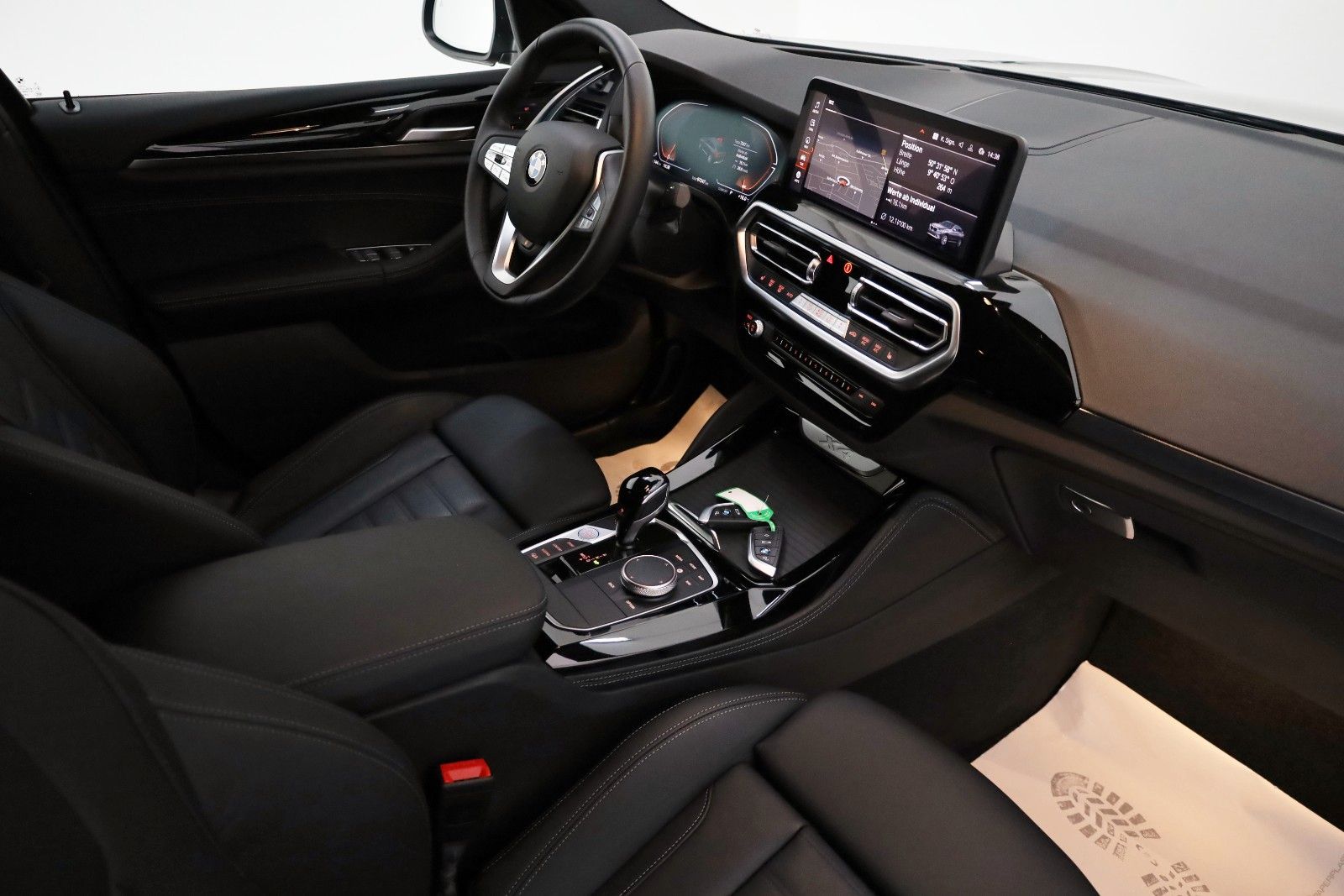 Fahrzeugabbildung BMW X4 xDrive 30 i, Leder,360Kamera,HUD,ACC,Panorama