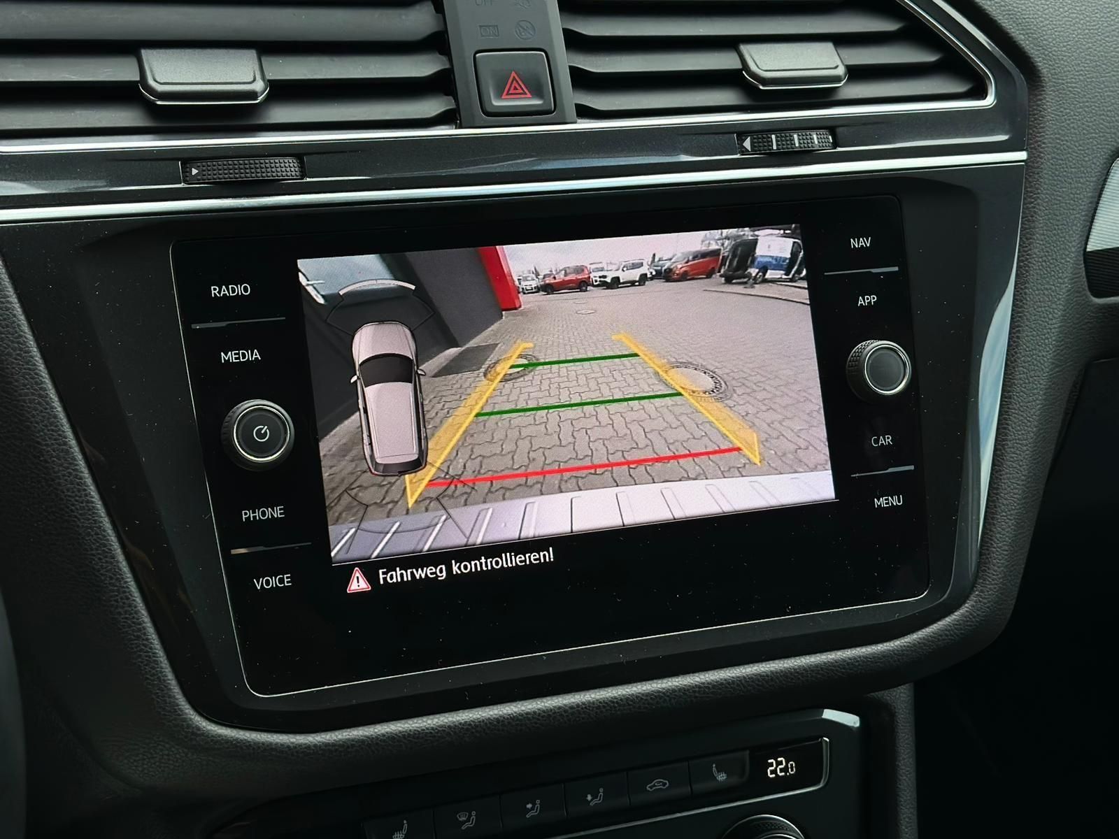 VW Tiguan Allspace 2.0TSI HIGHLINE 4M* LED#SHZ#ACC - Image 21