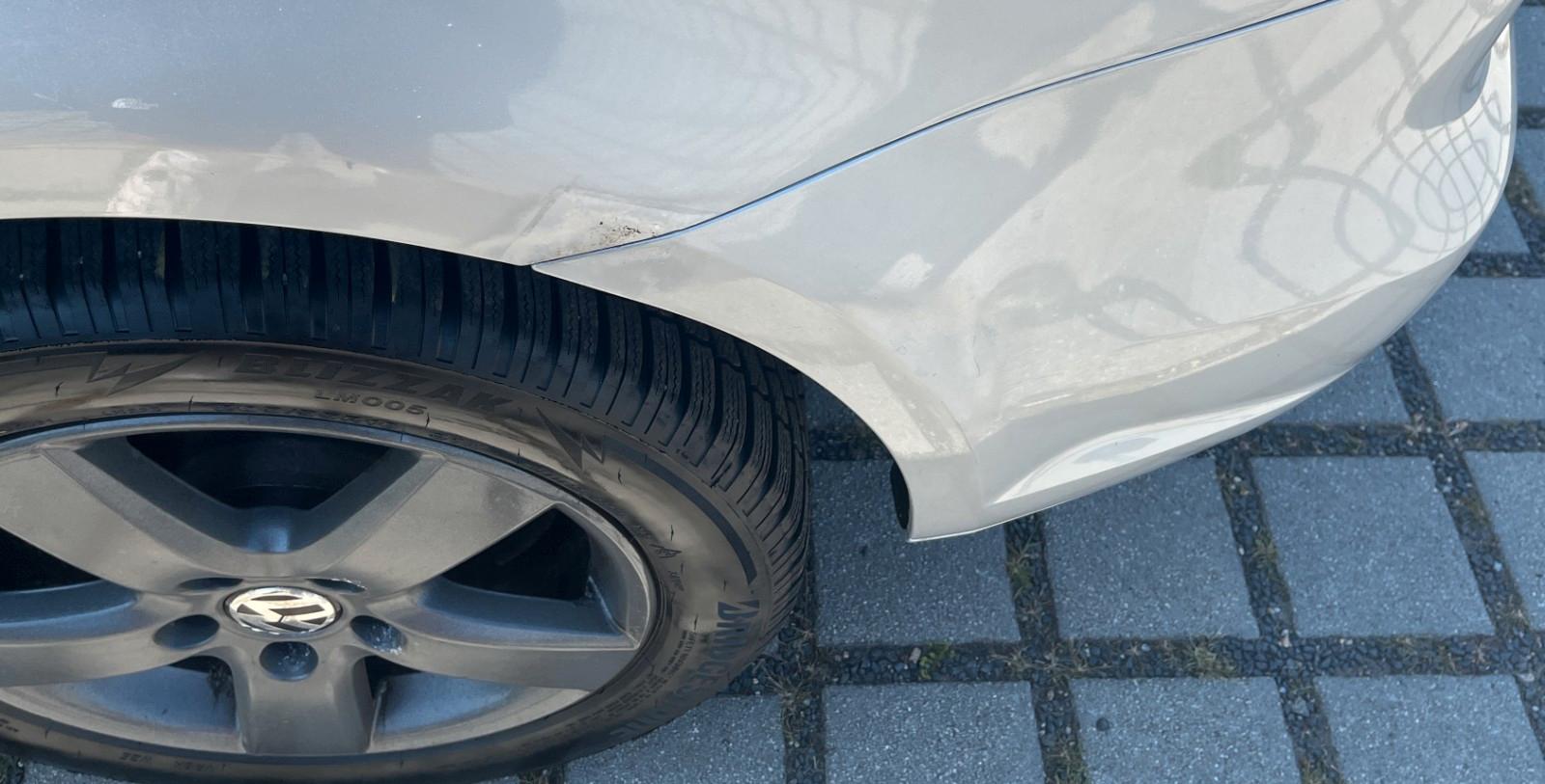 Volkswagen Touran 2011 — photo 22