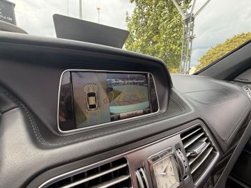 Mercedes E 350 - 11