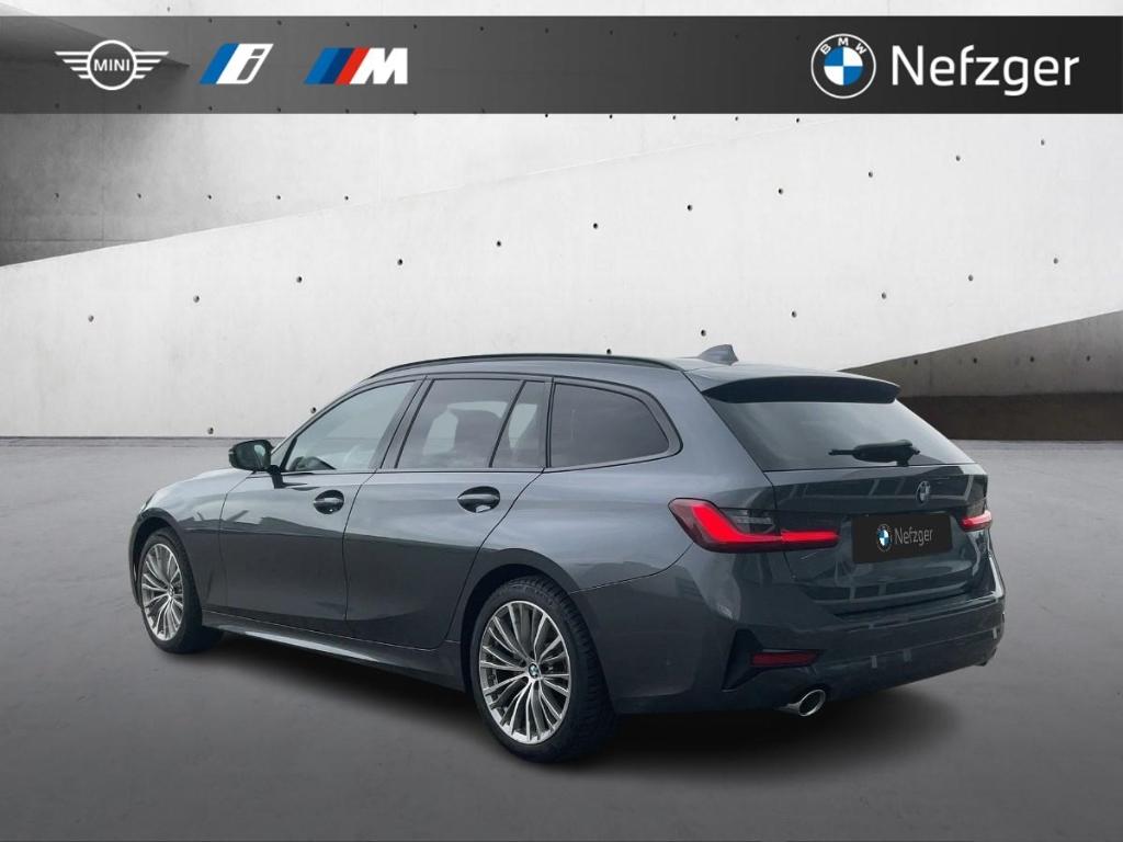 BMW 320 d xDrive Touring Sport Line  Park-Assistent