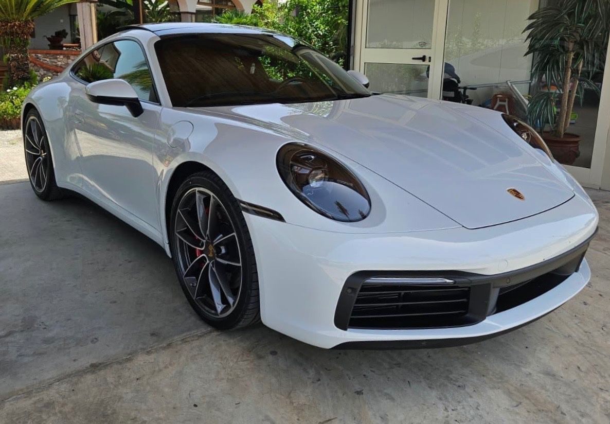 Porsche 992 Carrera 4S Coupé imagem 2