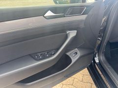 Fahrzeugabbildung Volkswagen Passat Variant 2.0 TDI DSG BUSINESS ACC KEYLESS